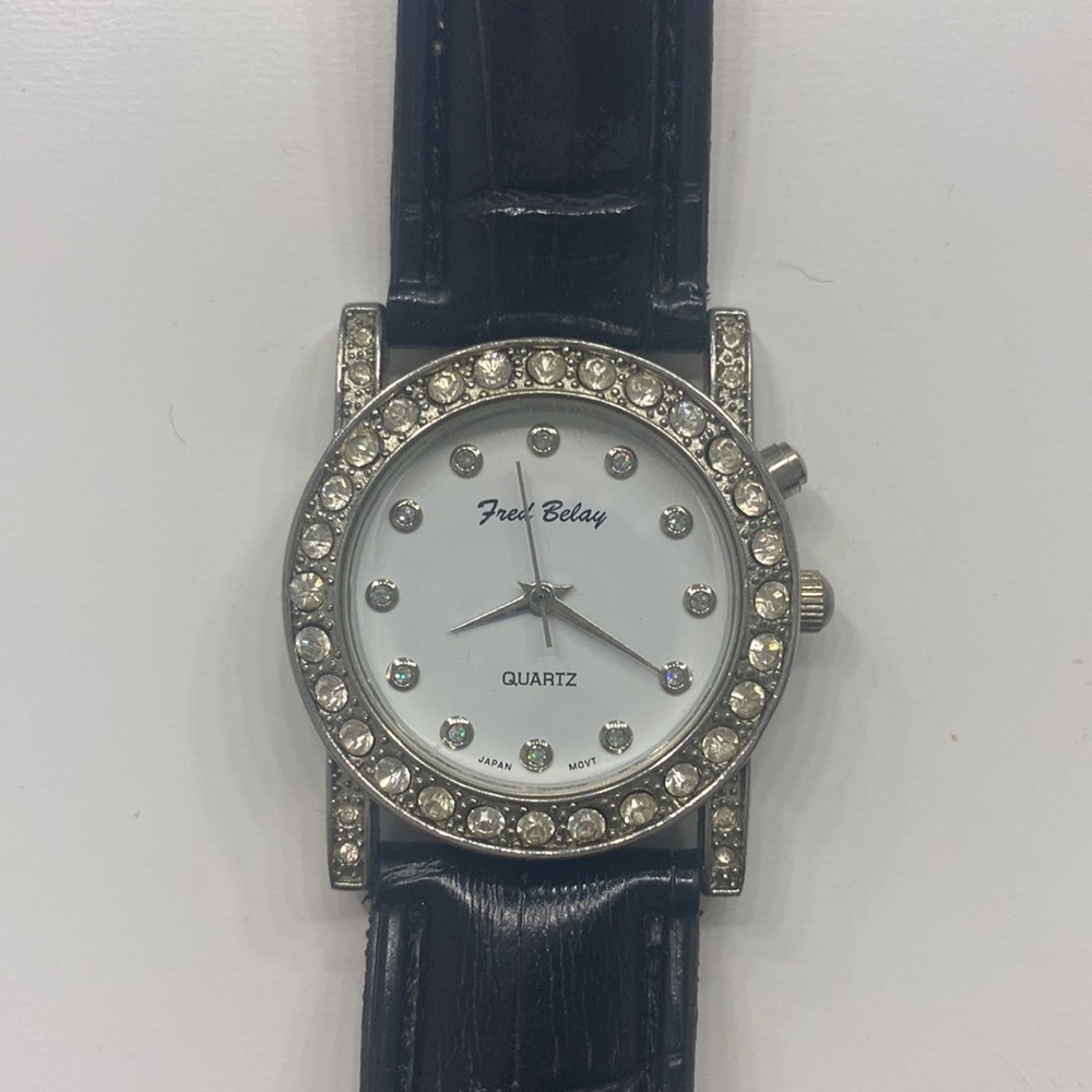 Watch - Picture 2 of 3